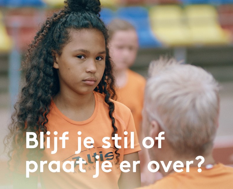 Blijf je stil of praat je erover?